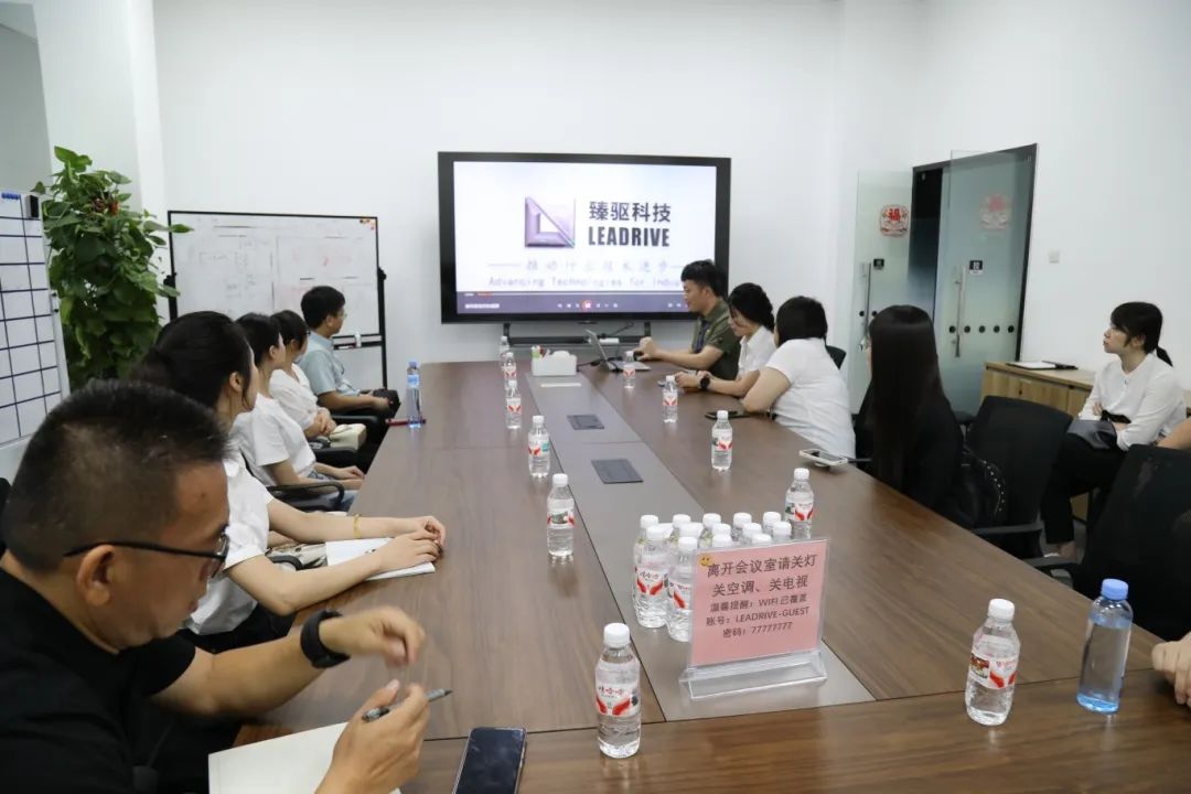 b28bcb97d7f8213a13060133e6d9e444.jpg b28bcb97d7f8213a13060133e6d9e444.jpg